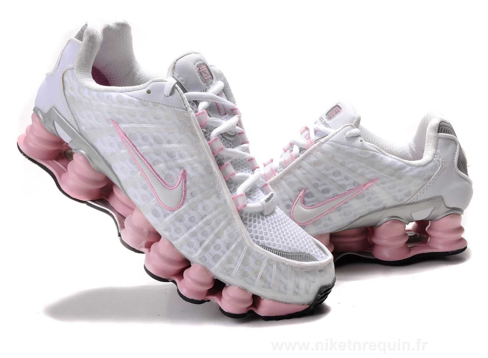 rose et blanc nike shox TL1 (1).JPG